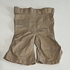 SKIMS Seamless Sculpt Mid Thigh Short Womens L/ XL Nude Beige Bike Shorts